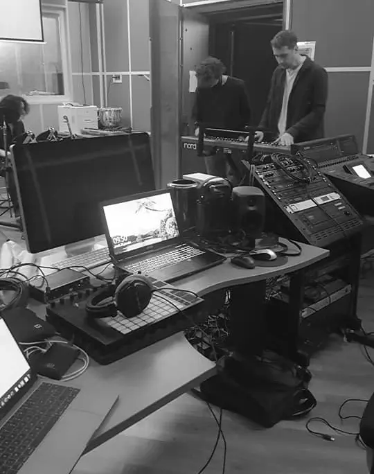 Une photo du studio d'enregistrement